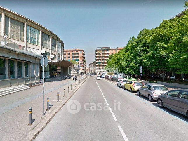 Garage/posto auto in residenziale in Via Giovanni Brugnoli