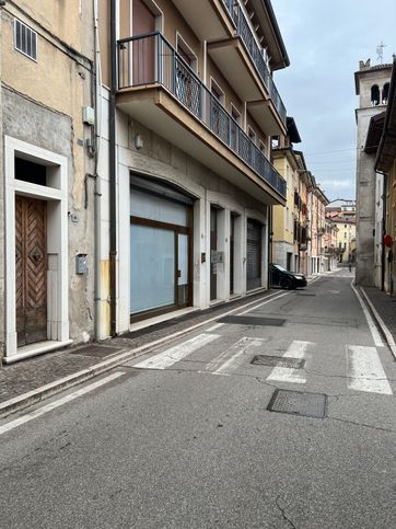 Ufficio in commerciale in Via Ponte