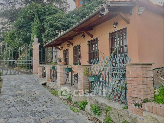 Casa indipendente in residenziale in Via degli Ulivi