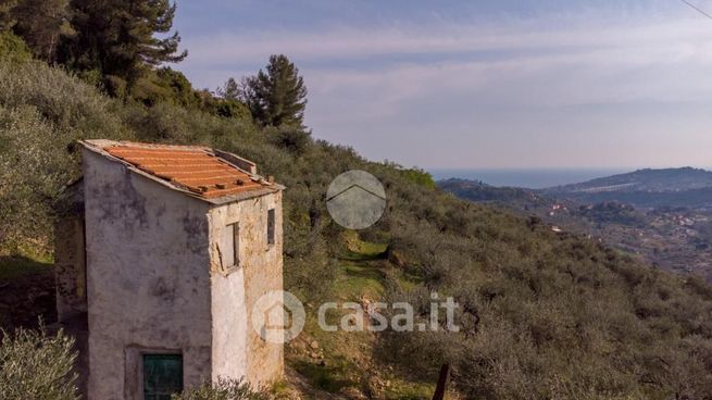Rustico/casale in residenziale in Strada Monte dei Campi