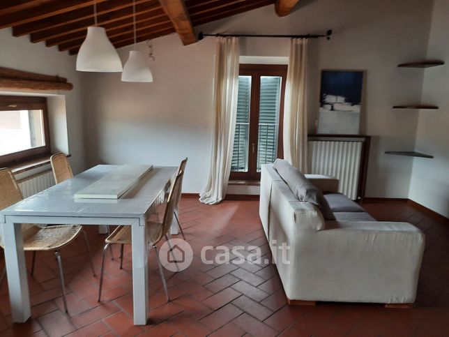 Appartamento in residenziale in Via Umbria