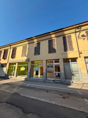 Attivitã /licenza (con o senza mura) in commerciale in Via Tino Dappiano 17