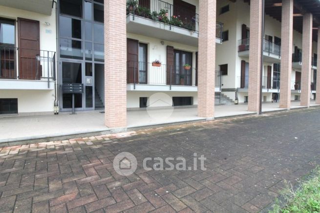 Appartamento in residenziale in Via Ipazia di Alessandria 11