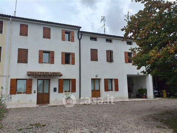 Villetta a schiera in residenziale in Via Pianale 62