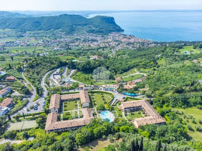 Villetta a schiera in residenziale in Via Ghiandare 2