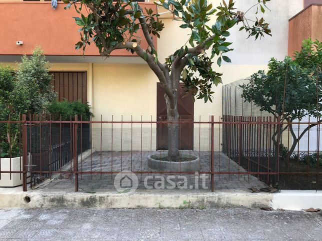 Box/posto auto in residenziale in Via Vitaliano Bilotta