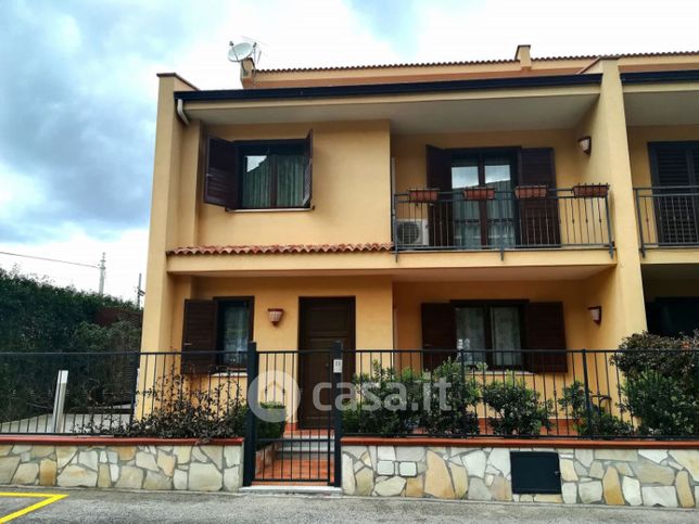 Villetta a schiera in residenziale in Via Giovanni Falcone