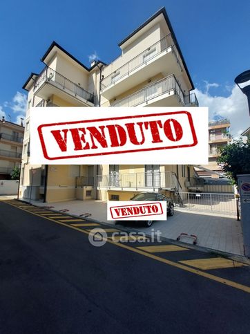 Appartamento in residenziale in Via Germania 33