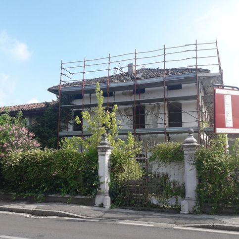 Terreno edificabile in residenziale in Via Badia