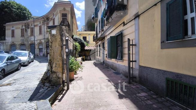 Ufficio in commerciale in Via Giuseppe Bonito 52