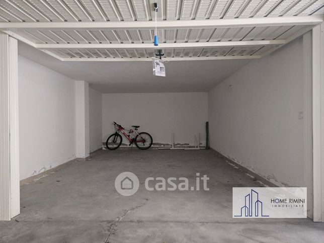 Box/posto auto in residenziale in 