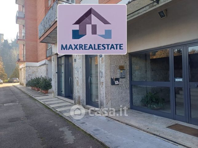 Ufficio in commerciale in Viale Giuseppe Mazzini
