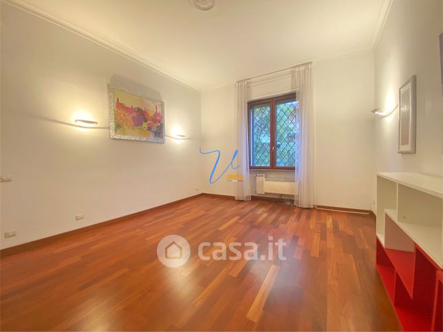 Appartamento in residenziale in Via Ceresio