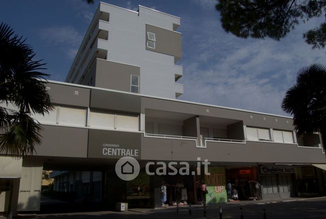 Appartamento in residenziale in Viale Centrale 6