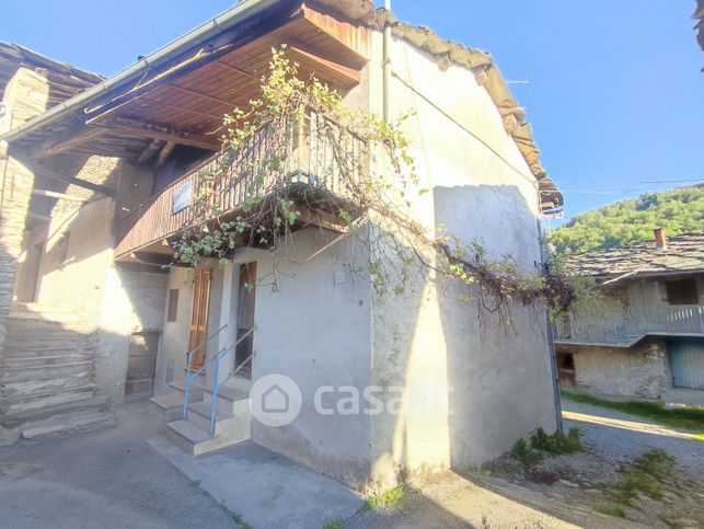 Casa bi/trifamiliare in residenziale in Frazione Ghisola 41