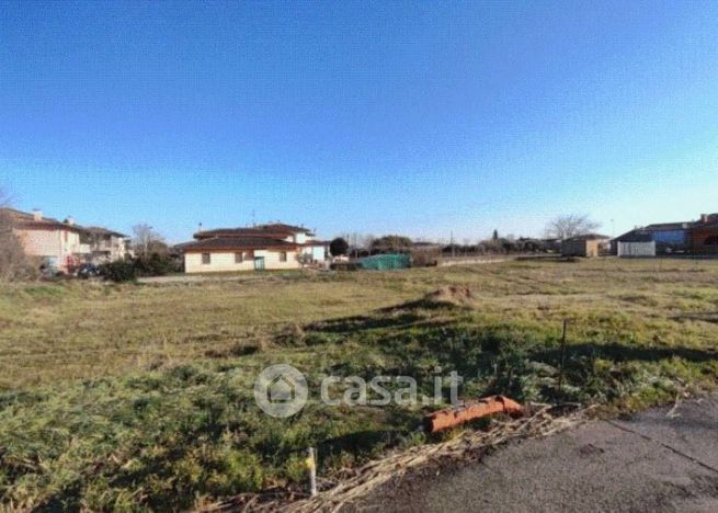 Terreno agricolo in commerciale in Via Papa Giovanni Paolo II