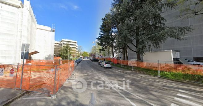 Appartamento in residenziale in Via Luigi Pellizzo 39