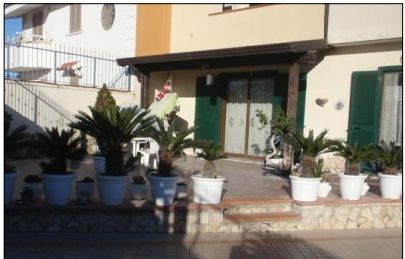 Villa in residenziale in Via Val D' Aosta 13
