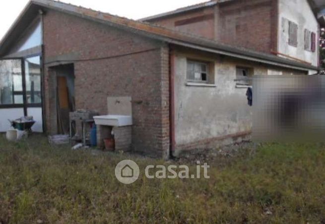 Villa in residenziale in Via Brazzolo