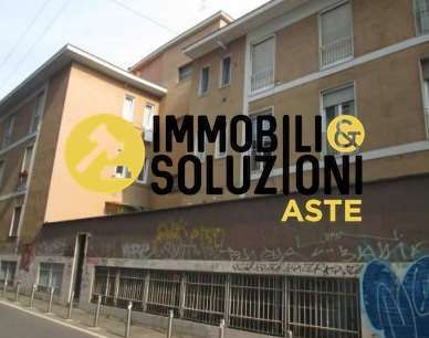 Appartamento in residenziale in Via Cerano 8