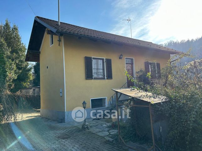 Casa indipendente in residenziale in Strada Leone Fontana 17