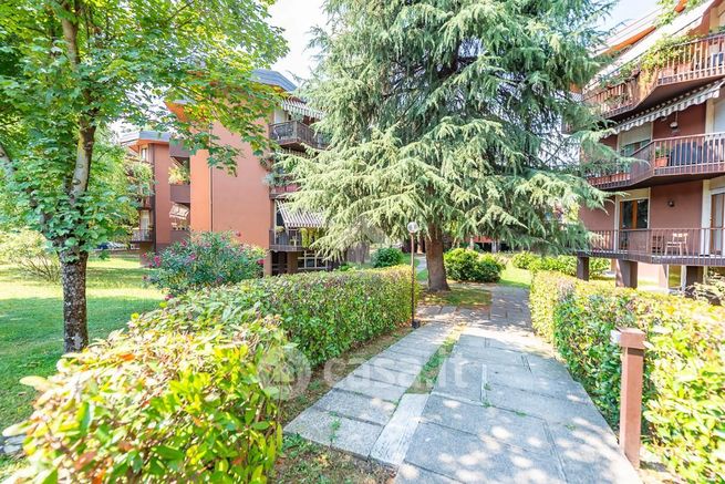 Appartamento in residenziale in Via Valera 18