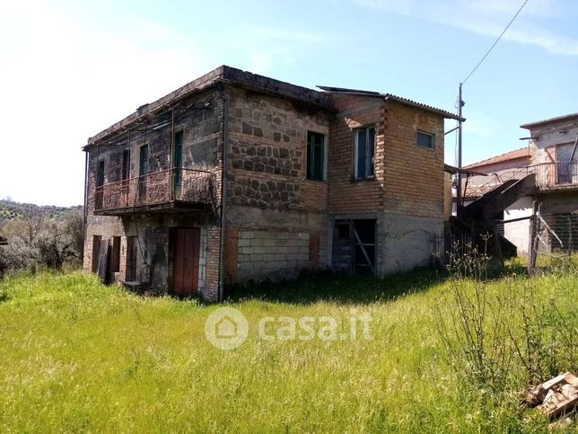 Rustico/casale in residenziale in Via Madonna Delle Grazie 60