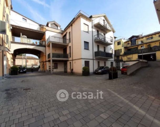 Box/posto auto in residenziale in Via San Carlo