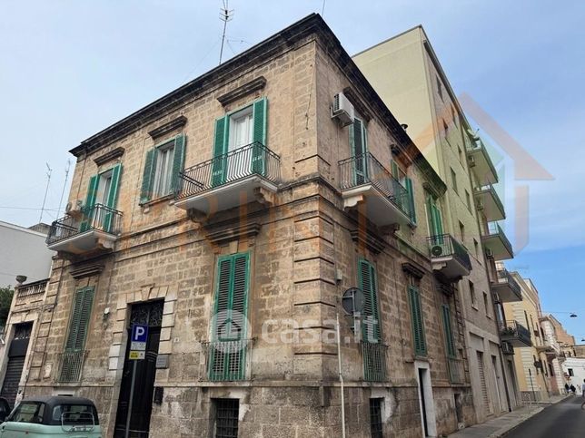 Casa indipendente in residenziale in