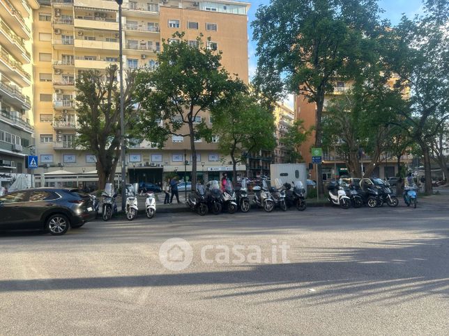 Box/posto auto in residenziale in Via Vincenzo Mosca 37
