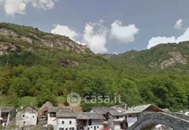 Terreno edificabile in residenziale in Strada Provinciale della Valchiusella