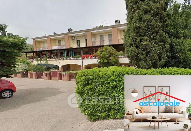 Villetta a schiera in residenziale in Via Valpinza 82