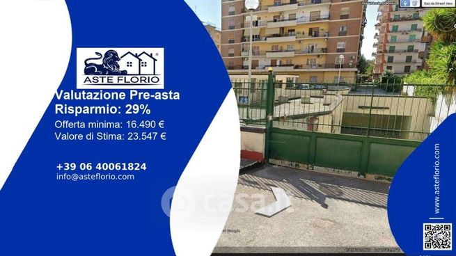 Box/posto auto in residenziale in Via Ettore Corcioni