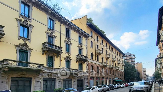 Appartamento in residenziale in Via Macedonio Melloni 40