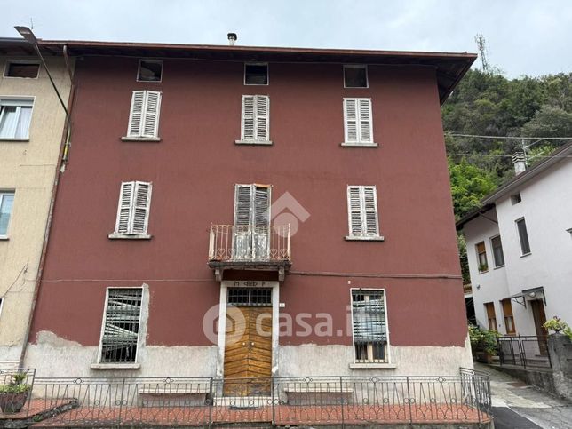 Casa indipendente in residenziale in Via Manifattura Vittorio Olcese 27