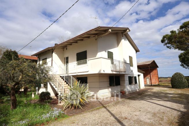 Casa indipendente in residenziale in Via Crociarone