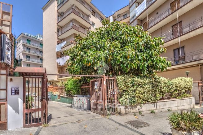 Appartamento in residenziale in Via Alessandro Manzoni 26