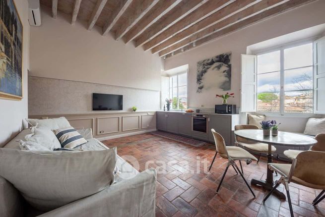 Appartamento in residenziale in Via Il Prato 9