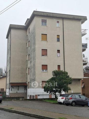Appartamento in residenziale in Viale Susani 32
