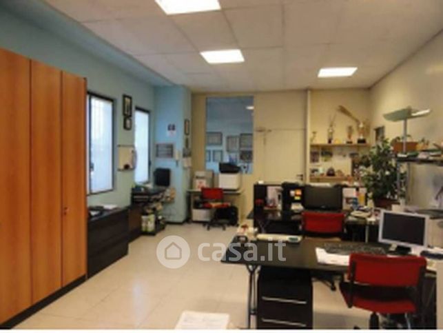 Ufficio in commerciale in Via Giustino Fortunato