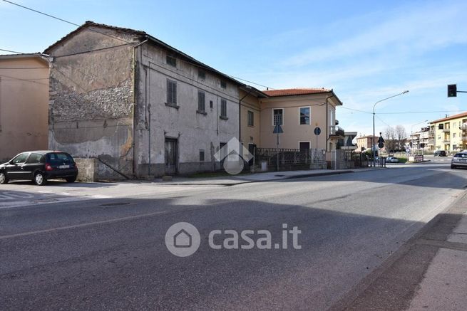 Rustico/casale in residenziale in Via Giuseppe Garibaldi 2