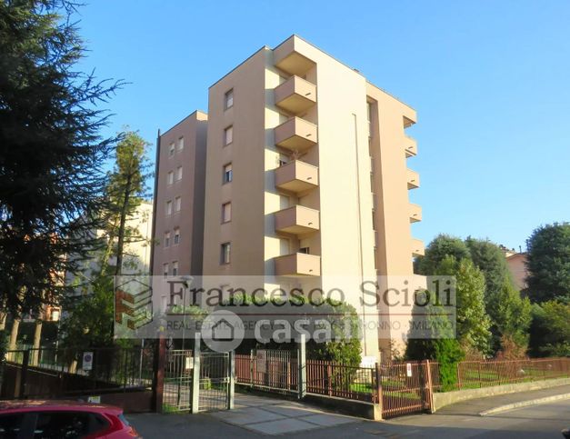 Appartamento in residenziale in Via Gioacchino Rossini 10