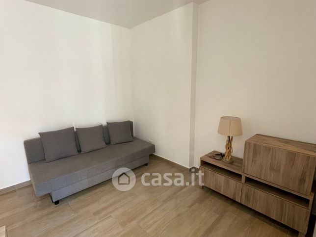 Appartamento in residenziale in Via Luigi Pasteur 1