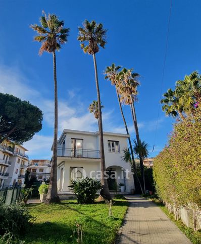 Villa in residenziale in Via Privata al Sole