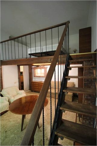 Appartamento in residenziale in Via Angelo Emo
