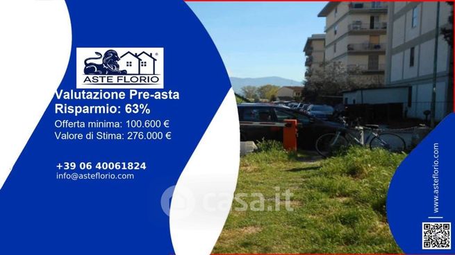 Box/posto auto in residenziale in Via Elsa 2