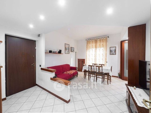 Appartamento in residenziale in Via Moia 67