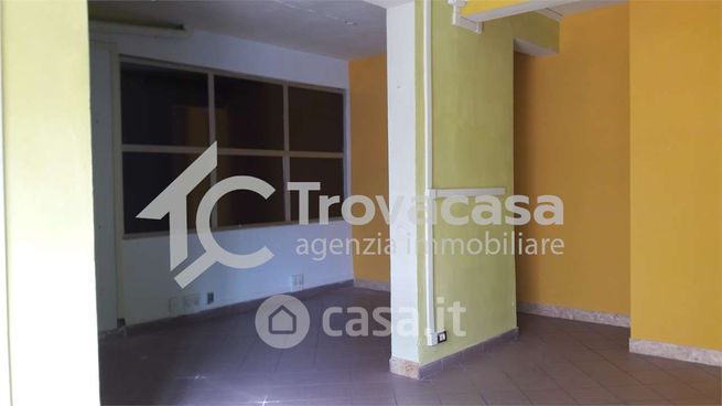Ufficio in commerciale in Via Vittorio Alfieri