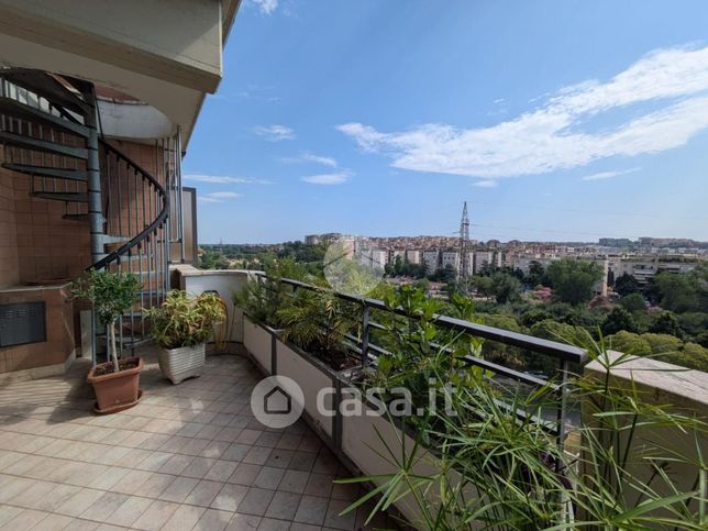 Appartamento in residenziale in Viale Città d'Europa