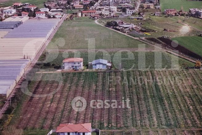 Villa in residenziale in Via Urano 3